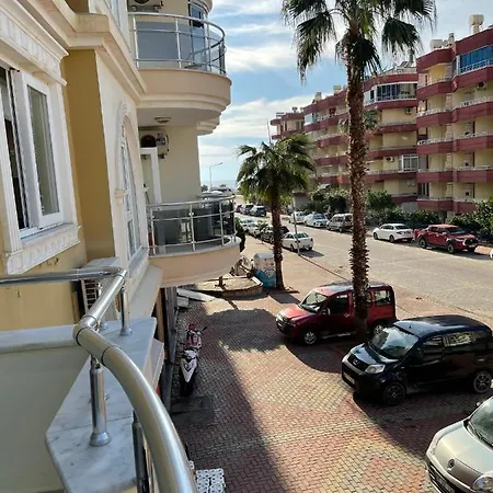 Appartement Avec 3 Balcons شقة ألانيا